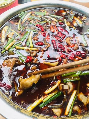 Qibai Ge's Blood Duck Hot Pot