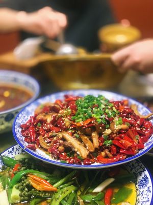 Weiyi Shidian (Liyuan Village Store)