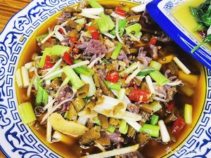 Yiwei Pickled Pepper (Fanhua City Store)