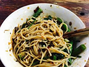 段玲面庄·重庆小面·本味卤菜(解放碑店)