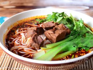 Qingzhen Lanzhou Beef Noodles & Shawan Big Chicken Plate (Zhonghua Alley Store)