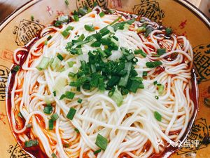 Ji's Dumplings Chongqing Small Noodles (Xin Oupeng Building Branch)