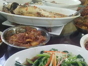 Xinyao Restaurant (Fengjie County People's Square Commercial Pedestrian Street Store)