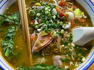 Old Jar Sour Rice Noodles (Chunjiang Huayue Branch)