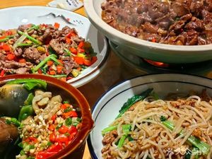 Zhongwei Family Hunan-Guangxi Cuisine