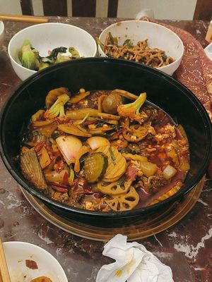 Wanzhou Grilled Fish, Local Cuisine & Crayfish (Shiqiaopu Branch)