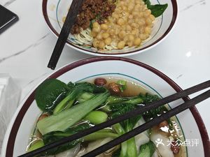 Lao Ma Chao Shou (Water Rabbit Yunxuan Square Store)