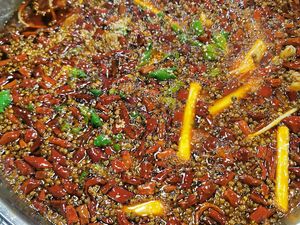 Minxin Food House - Bullfrog and Fish Head (Chenjiaqiao Branch)