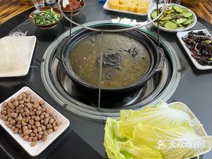 Li Ji San He Goose Soup