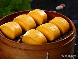 Old Dough Steamed Sponge Cake & Old Dough Bun