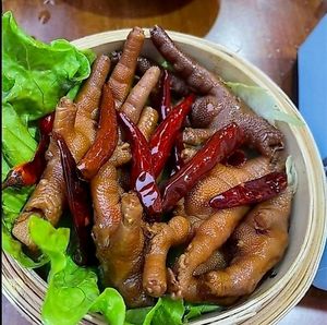 Chuan Ge Chuan Chuan Xiang (Hongxing Zi Jun Branch)