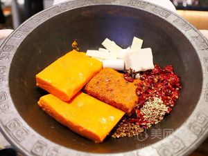 Chongqing Ba Jing Hot Pot (Hualongzhong Street Branch)