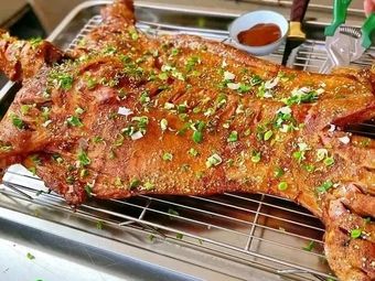 Third Brother's Whole Lamb Roast in Clay Oven (Longzhouwan)
