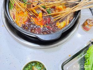 Dingding Hot Pot Skewers (Yulong Guanjiang Head Branch)