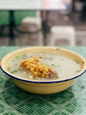 Hu's Pig Trotter Soup