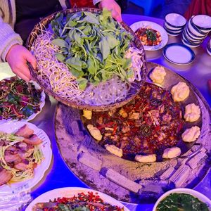 Huazhongxi Rural Restaurant · Earth Food · Fire Chicken · Team Building (Nanshan Fangniu Village Branch)