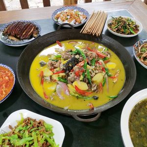 Potato Loves Chicken