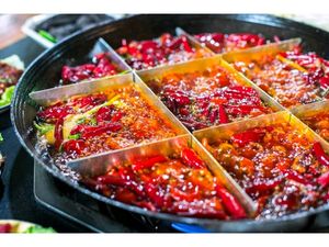 Chengmen Old Hot Pot (Chongwen Road Branch)