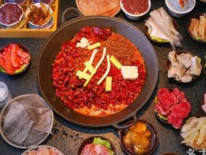 8+3 Fresh Vegetable Old Hot Pot