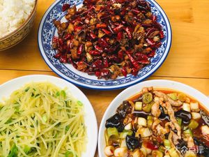 Master Huang's Jianghu Home-style Dishes