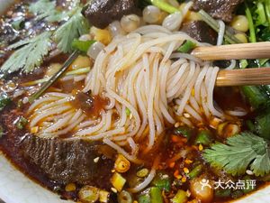 Sichuan-Chongqing Snacks (Yulu Avenue Branch)