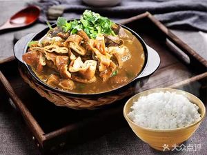 Old Beijing Braised Pork with Steamed Bread (Shizi Ping Branch)