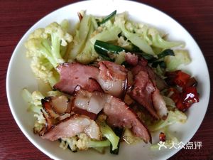 Ren Yi Local Cuisine (Shangpin Road Branch)