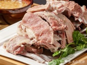 Jinyi Ju · Ningxia Yanchi Tan Sheep · Jianghu Cuisine · Family Banquet