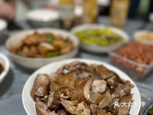 Rongchang Braised Goose (Kangju Yuan Branch)