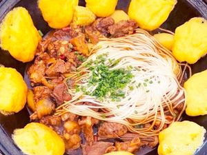 Northeast Iron Pot Stew · Dung Dung You (Daping Store)