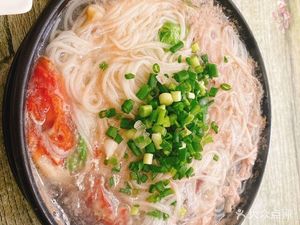 Dip Water Clay Pot Rice Noodles (Liyuan Di Store)
