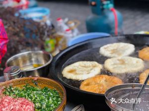 Xiongshi Zhangqi Congxiang Rou Bing