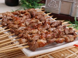 Xinjiang Delight Lamb Skewers (Longhu Yuan Zhu Store)