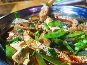 Zhou's Spicy Hot Pot (Jinxiu City Branch)