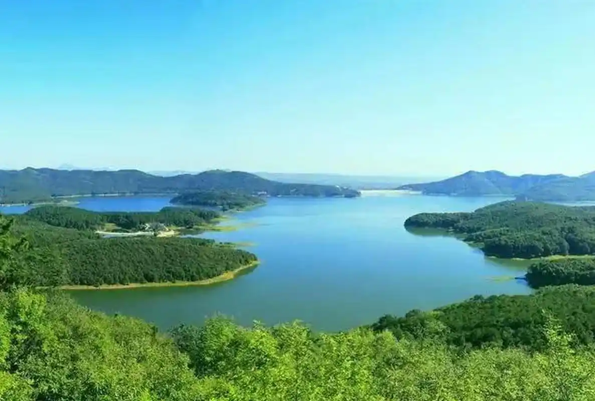 Baishan Lake