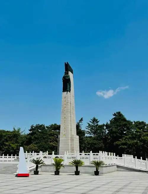 Anti-U.S. Aid to Korea Memorial Hall