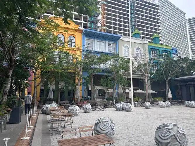 North Sea International Shopping Center