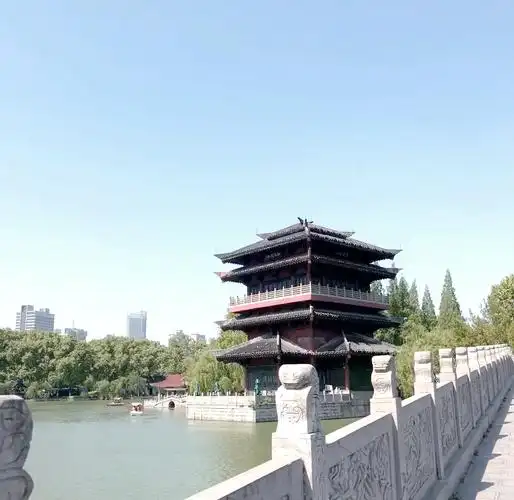 Xiao Ya Jin Gong Yuan