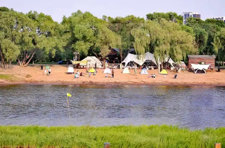 Hai Lan River Shores Ecological Park