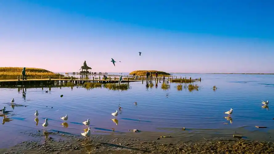 Juyan Sea in Delingha