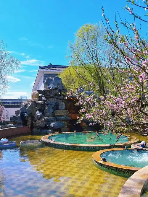 Shuangqiao Lake Hot Spring