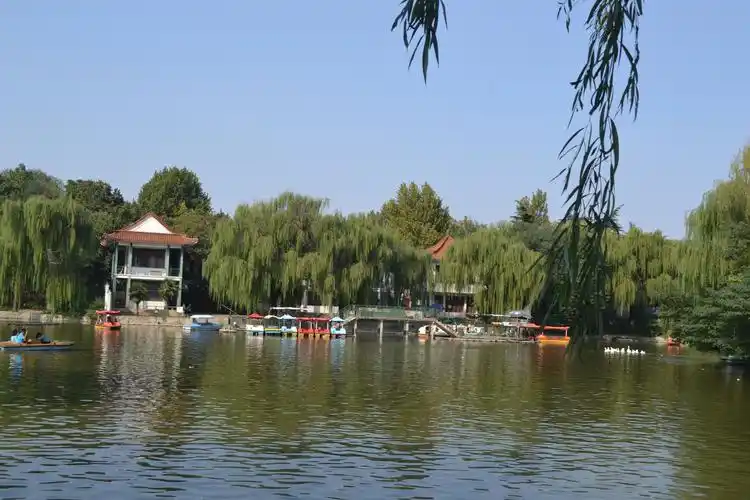 Yuanhe Park