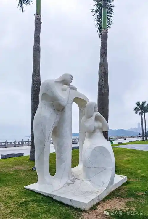 Lingyu Road Sculptures