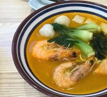 Golden Soup Fresh Shrimp Noodles