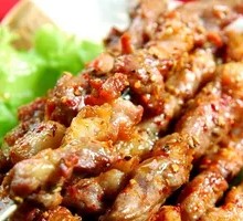 Charcoal-grilled Lamb Skewers