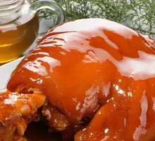 Braised Pork Elbow in Soy Sauce