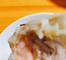 Fresh Shrimp and Crab Roe Dumplings