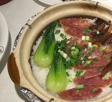 Cantonese腊味 Baozi Rice in Clay Pot