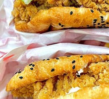 Spicy Chicken Leg Chinese Burger