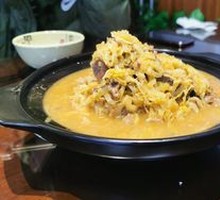 Sour Cabbage Stewed Pork Bones